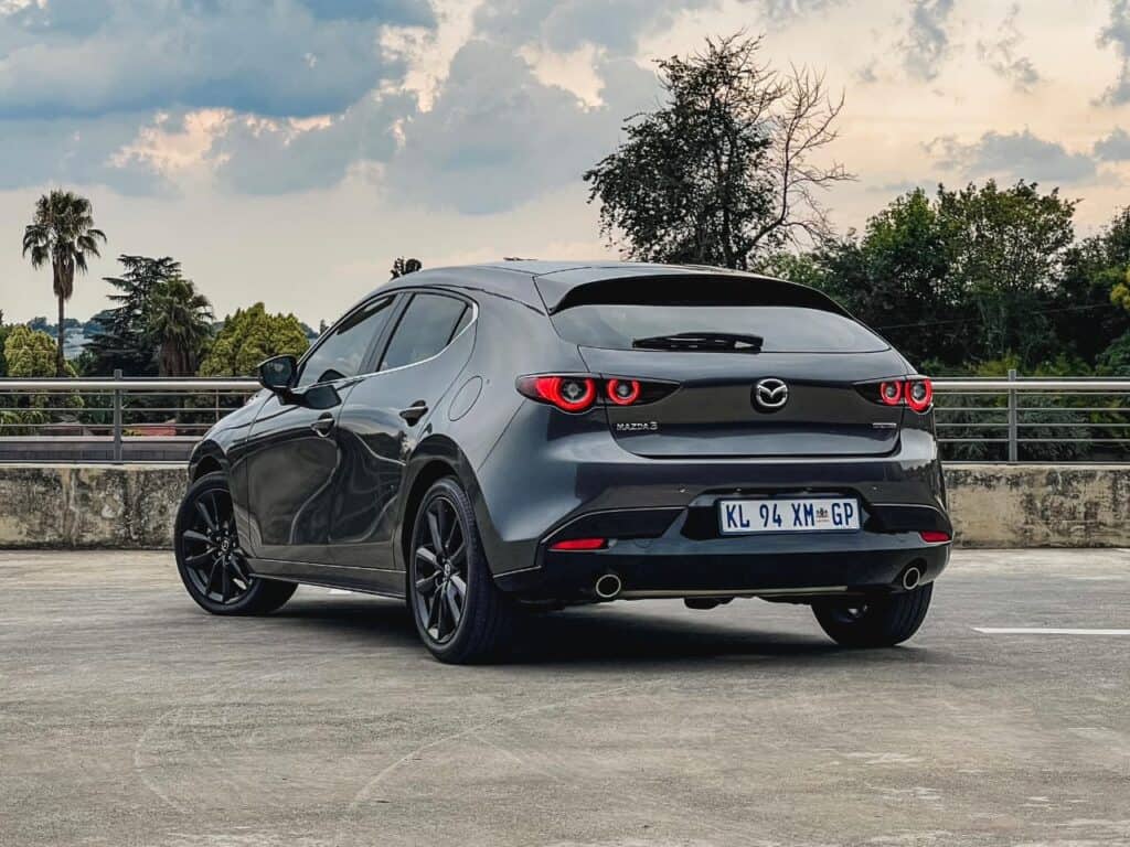  Mazda 3 Premium  hatchback